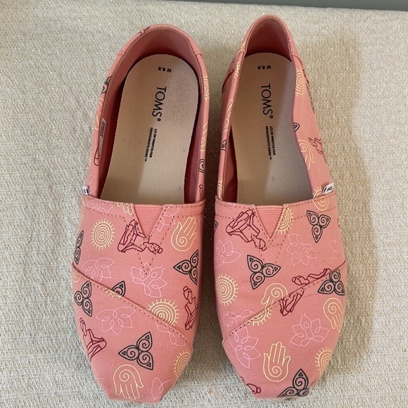Toms Namaste Slip on shoes women’s size 8 1/2 pre-owned very lightweight narrow - Picture 2 of 8